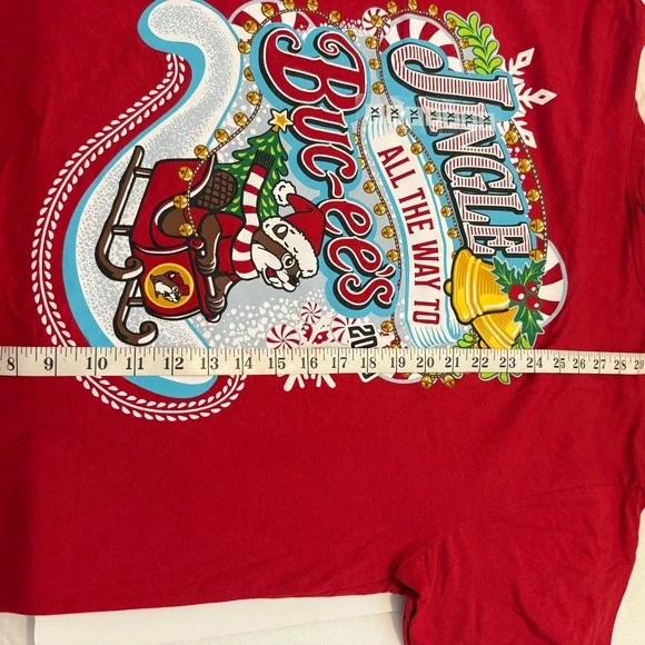 Buc-ee's Red Holiday Graphic Tee 2025 - Picture 4 of 4